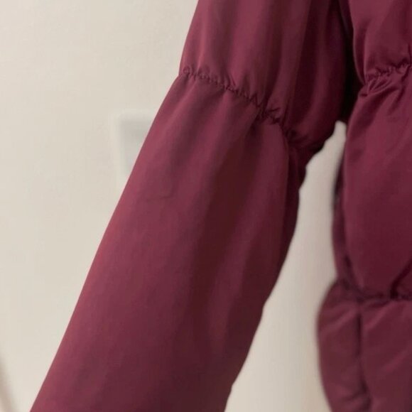 Theory Red Cropped Puff Jacket - Size M/S | Down-Filled Winter Essential - Picture 7 of 9